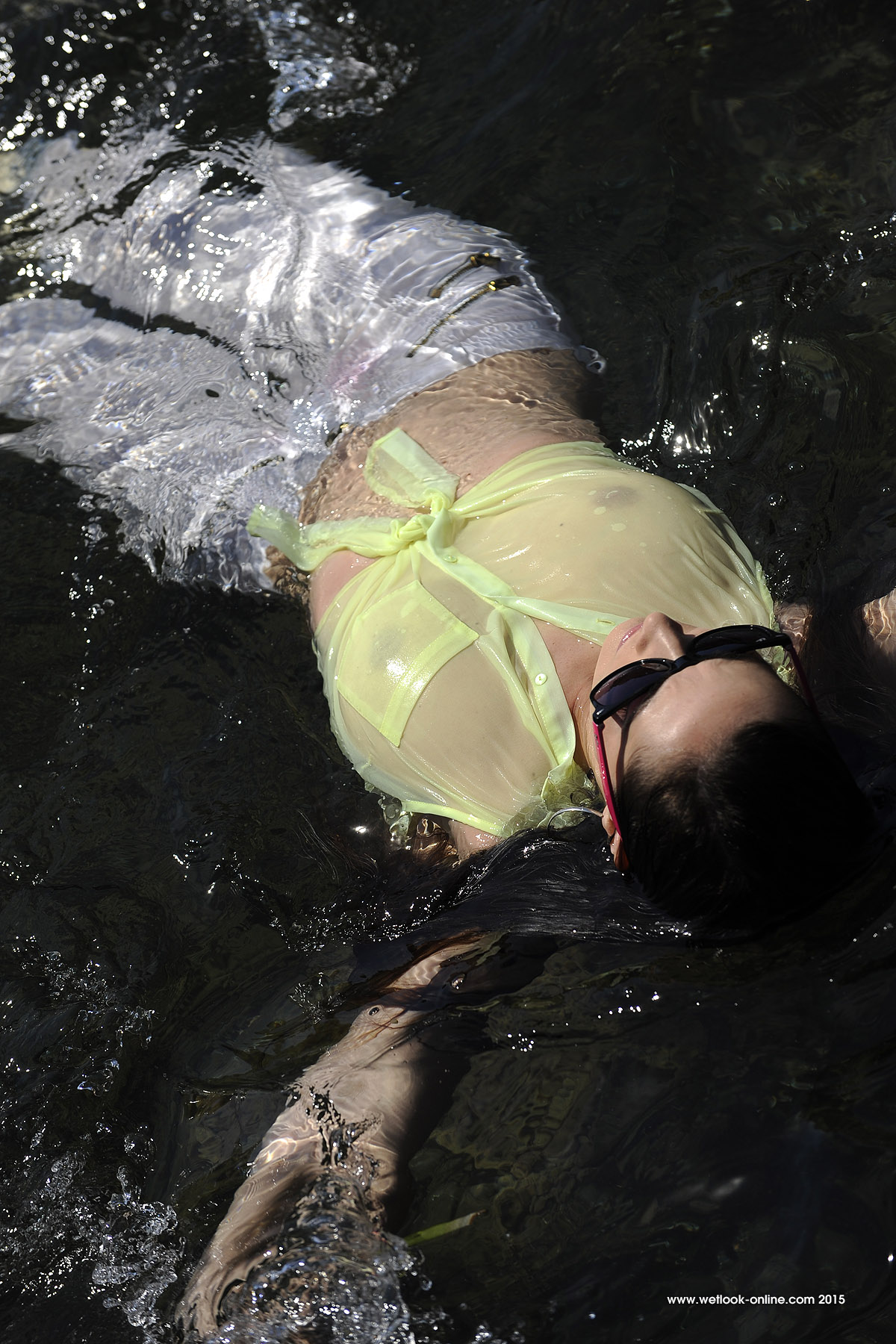 WETLOOK-ONLINE.COM © PICTURE VIEWER